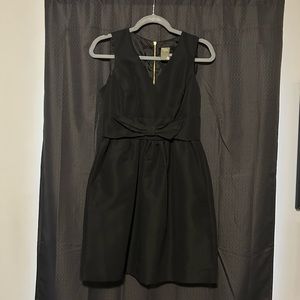 Taylor Little Black Formal Dress Bow Mini Size 2 Women’s